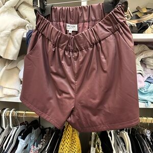 CROSBY by Mollie Burch Wine Cailan Short